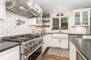 14011 Minnehaha Pl, Minnetonka, MN 55391 - Photo 3