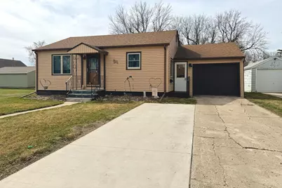 1015 Fredrick Avenue, Worthington, MN 56187 - Photo 3