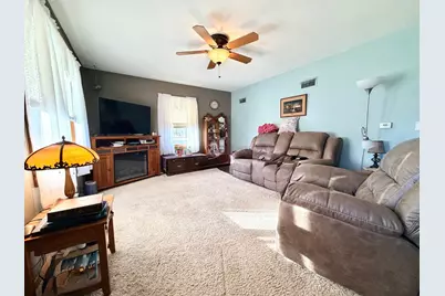 1015 Fredrick Avenue, Worthington, MN 56187 - Photo 5