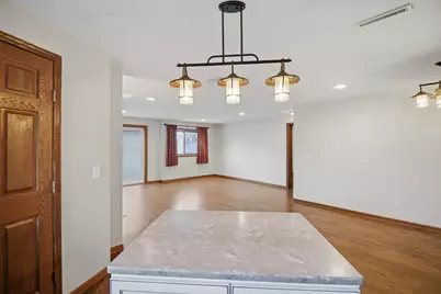 2504 4th Avenue NW, Austin, MN 55912 - Photo 51