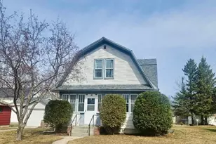 16 W Park St, New York Mills, MN 56567 - Photo 3