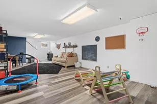 841 Pandora Dr NE, Fridley, MN 55432 - Photo 13