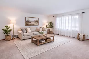 1769 Serpentine Dr, Eagan, MN 55122 - Photo 5