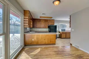 1707 6th St S, Moorhead, MN 56560 - Photo 5