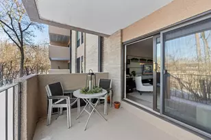 6670 Vernon Ave S, Edina, MN 55436 - Photo 11