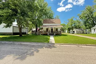 135 N Petrick St, Appleton, MN 56208 - Photo 1