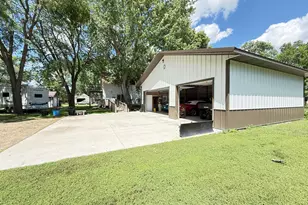 135 N Petrick St, Appleton, MN 56208 - Photo 3