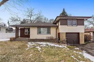 821 16th Ave N, South Saint Paul, MN 55075 - Photo 1