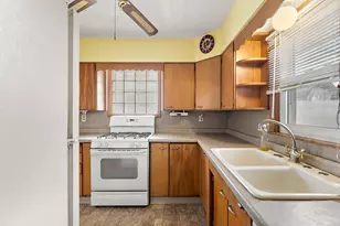 821 16th Ave N, South Saint Paul, MN 55075 - Photo 11