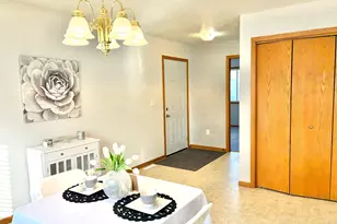 303 Main Ave S, Roseau, MN 56751 - Photo 7