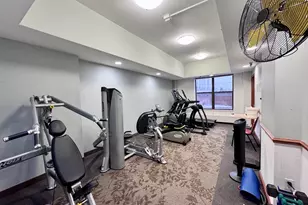 7600 Golden Valley Rd, Golden Valley, MN 55427 - Photo 19