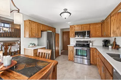 3510 Gershwin Avenue N, Oakdale, MN 55128 - Photo 11