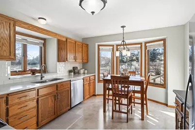 3510 Gershwin Avenue N, Oakdale, MN 55128 - Photo 9