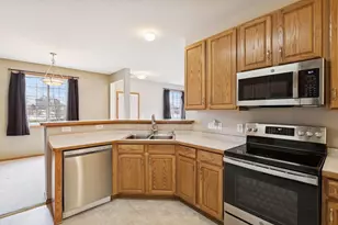 18039 69th Pl N, Maple Grove, MN 55311 - Photo 9