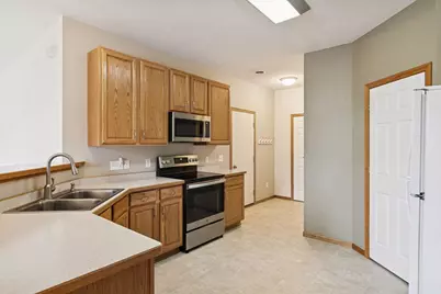 18039 69th Place N, Maple Grove, MN 55311 - Photo 7