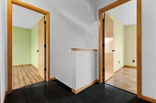 420 Monk Ct, Chanhassen, MN 55317 - Photo 23