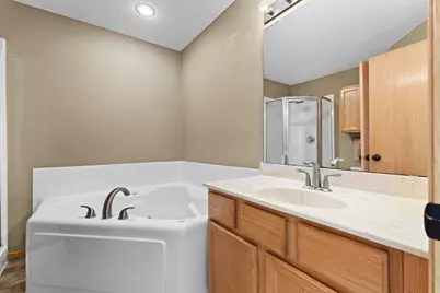 420 Monk Court, Chanhassen, MN 55317 - Photo 21