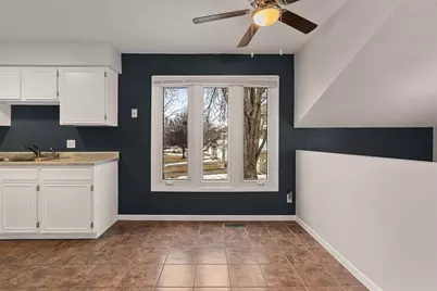 250 Cambria Court, Woodbury, MN 55125 - Photo 9