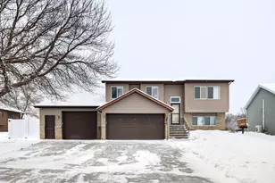 2814 Village Green Dr, Moorhead, MN 56560 - Photo 1