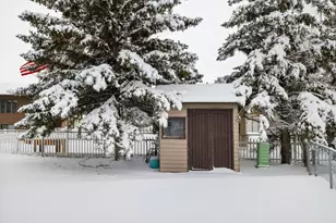 2814 Village Green Dr, Moorhead, MN 56560 - Photo 25