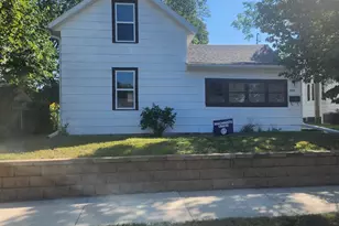 424 23rd Ave N, Saint Cloud, MN 56303 - Photo 1