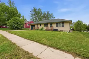 821 Elm St W, Norwood Young America, MN 55368 - Photo 33