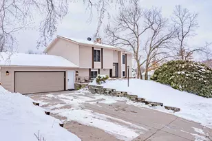 110912 Von Hertzen Cir, Chaska, MN 55318 - Photo 3