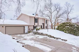 110912 Von Hertzen Cir, Chaska, MN 55318 - Photo 3