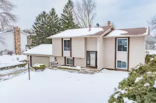 110912 Von Hertzen Cir, Chaska, MN 55318 - Photo 5