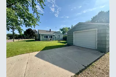402 E Walnut Street, Redwood Falls, MN 56283 - Photo 23