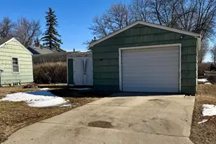 402 E Walnut St, Redwood Falls, MN 56283 - Photo 21