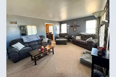 402 E Walnut Street, Redwood Falls, MN 56283 - Photo 9