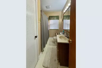 402 E Walnut Street, Redwood Falls, MN 56283 - Photo 9