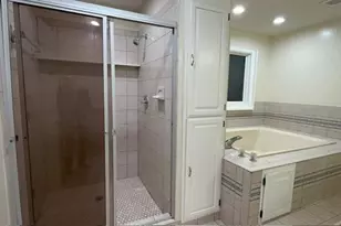 6868 Stonewood Ct, Eden Prairie, MN 55346 - Photo 15