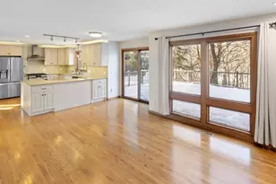 6868 Stonewood Ct, Eden Prairie, MN 55346 - Photo 31