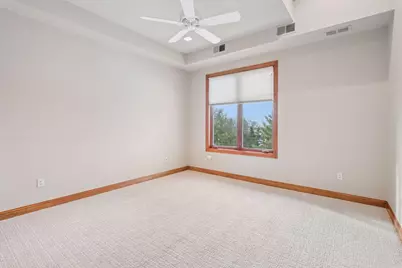 555 Oak Ridge Place #360, Hopkins, MN 55305 - Photo 17