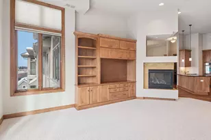 555 Oak Ridge Pl, Hopkins, MN 55305 - Photo 15