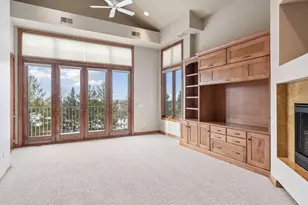 555 Oak Ridge Pl, Hopkins, MN 55305 - Photo 5