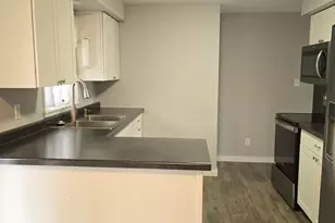 1014 Maplehill Dr, Albert Lea, MN 56007 - Photo 7