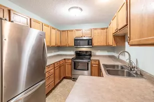 1504 Praha St SE, New Prague, MN 56071 - Photo 3