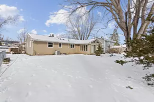 6065 Oakwood Rd, Woodbury, MN 55125 - Photo 15