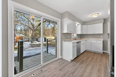 26487 Fenwick Avenue, Wyoming, MN 55092 - Photo 5