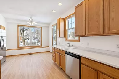 481 Meadowood Lane, Burnsville, MN 55337 - Photo 17