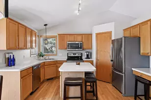 1124 Pond Curv, Waconia, MN 55387 - Photo 39