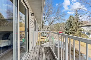 975 Pondview Ct, Vadnais Heights, MN 55127 - Photo 19