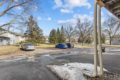975 Pondview Court, Vadnais Heights, MN 55127 - Photo 23