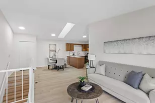 975 Pondview Ct, Vadnais Heights, MN 55127 - Photo 11