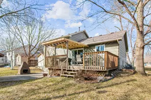 7109 Upper 36th St N, Oakdale, MN 55128 - Photo 7