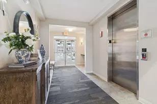 5225 Grandview Square, Edina, MN 55436 - Photo 15