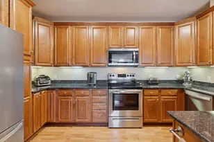 5225 Grandview Square, Edina, MN 55436 - Photo 7